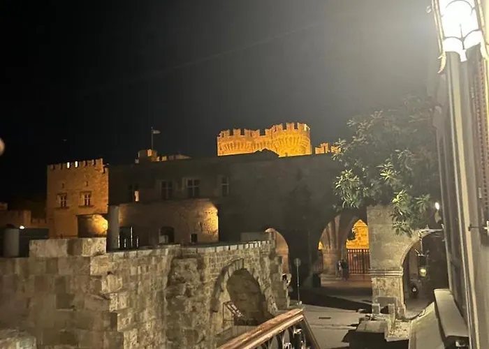 Boutique Fashi Nik فندق 4*