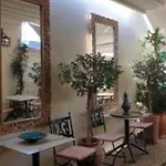 Отель Boutique Fashi Nik 4*